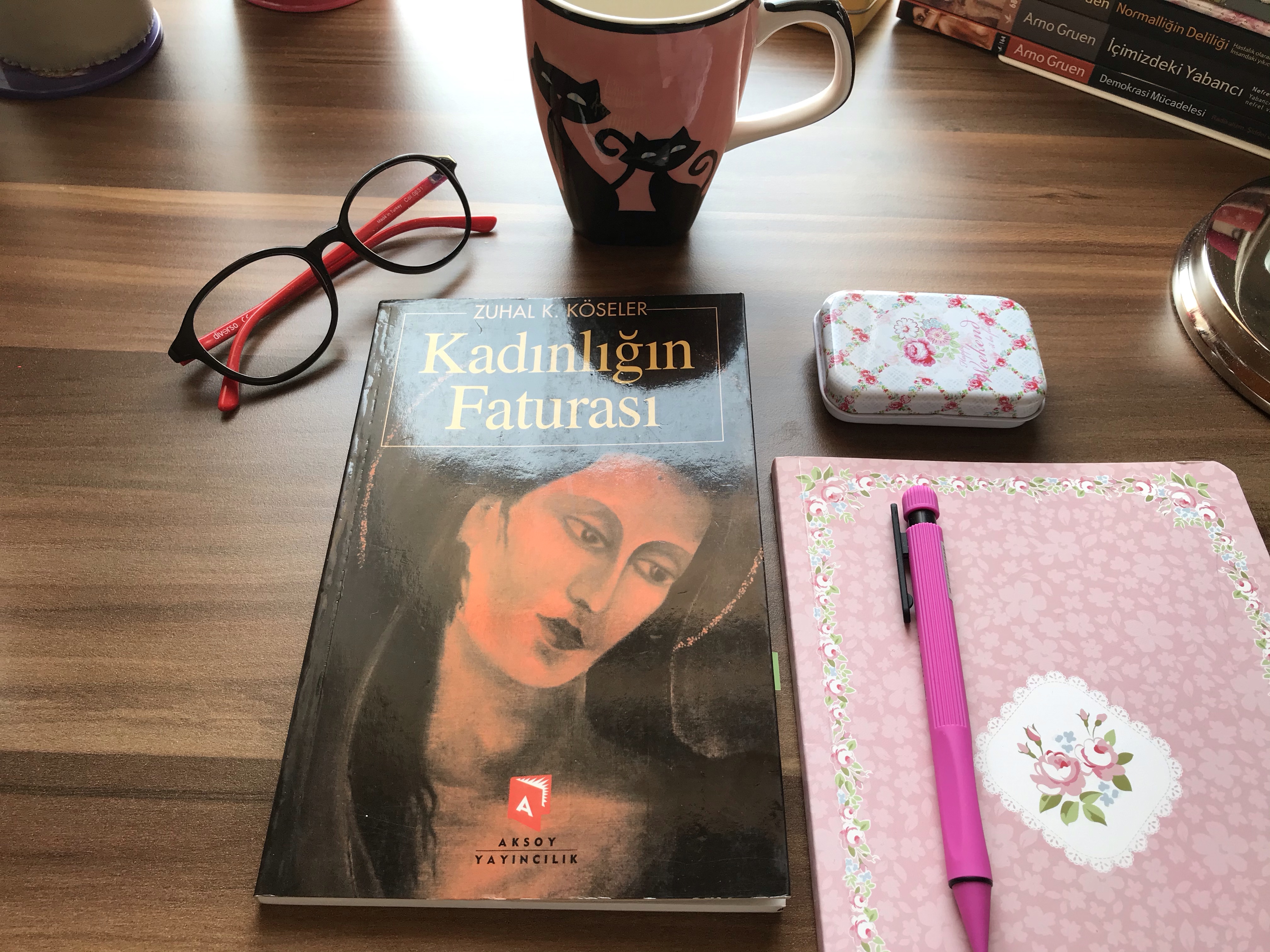 Kadınlığın Faturası, Zuhal K.Köseler