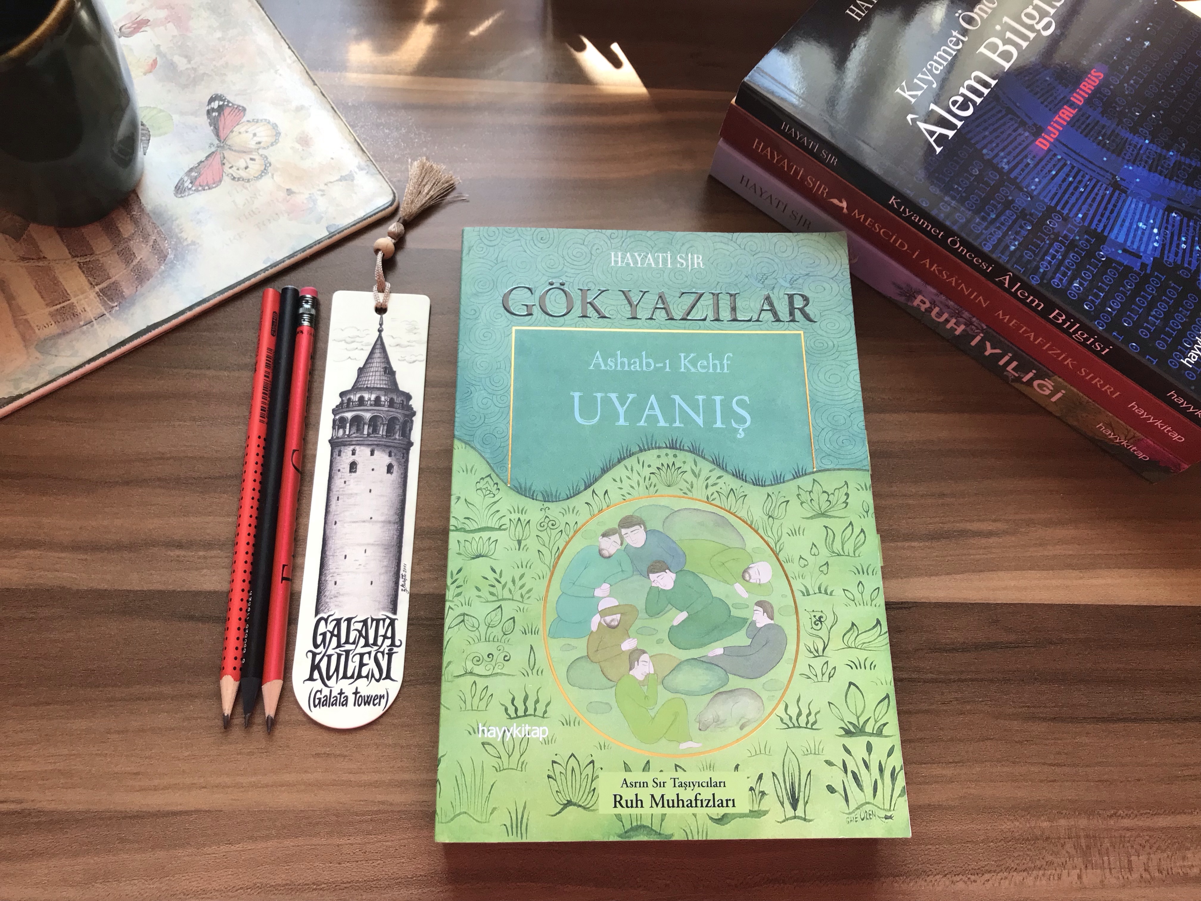 Gök Yazılar, Ashab-ı Kehf, UYANIŞ, Hayati&nbsp;Sır