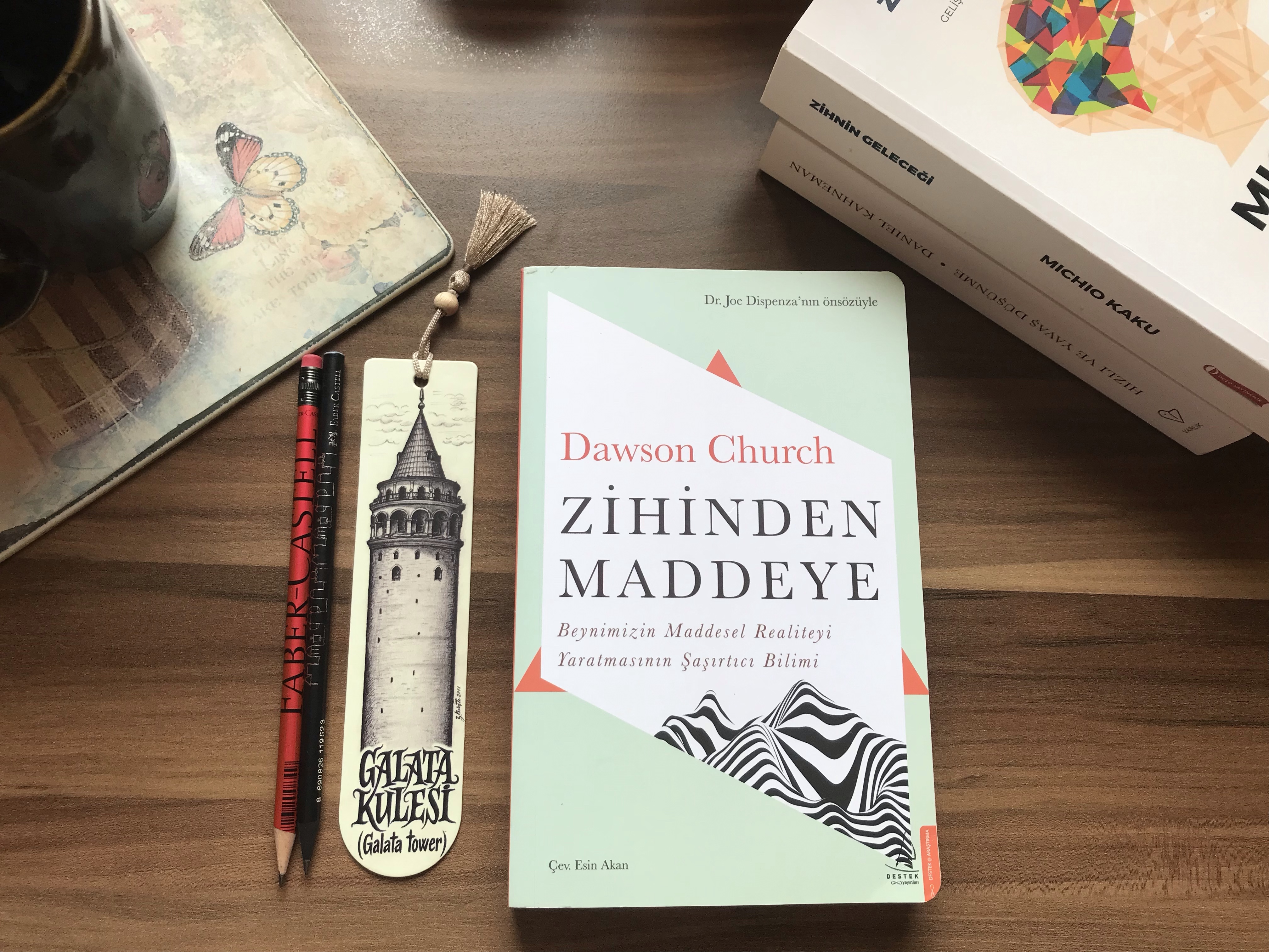 Zihinden Maddeye, Dawson&nbsp;Church