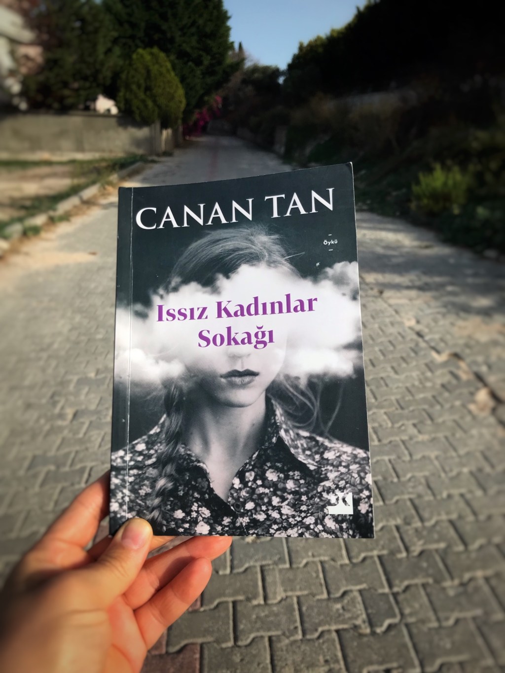 Issız Kadınlar Sokağı, Canan&nbsp;Tan