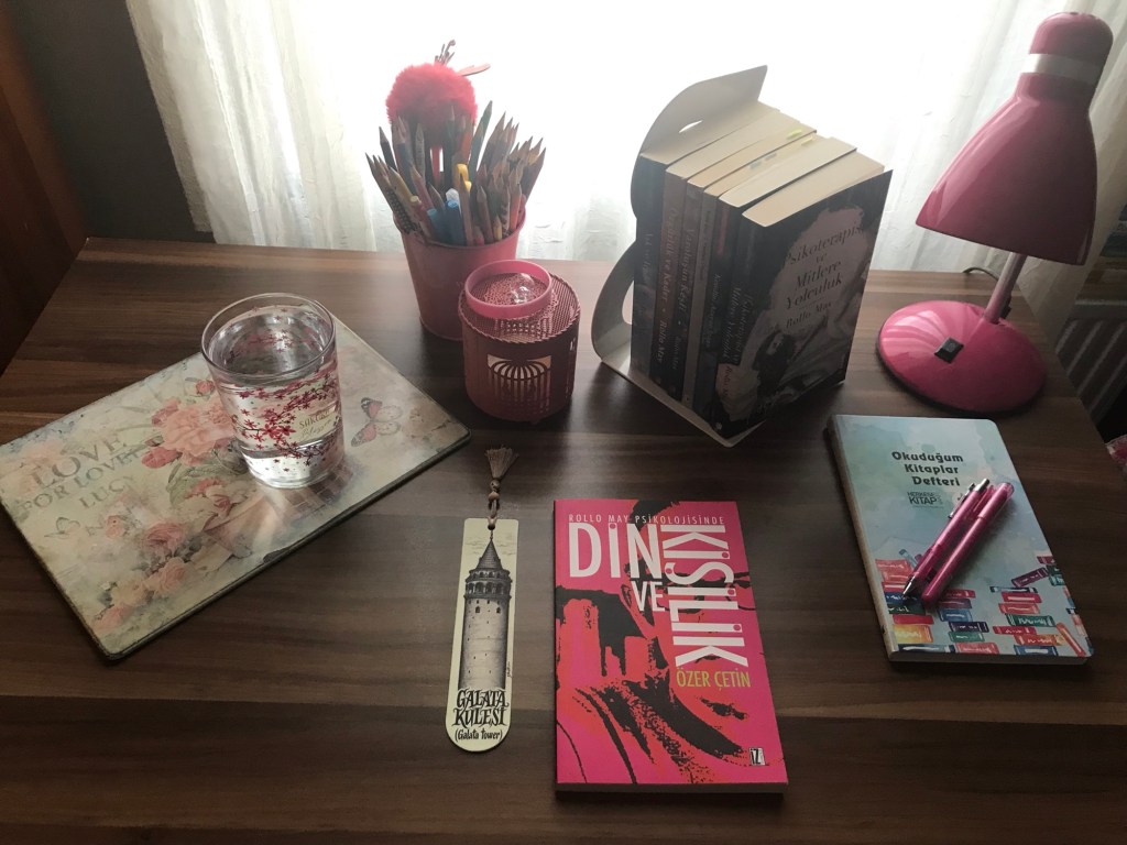 Rollo May Psikolojisinde Din ve Kişilik, Özer&nbsp;Çetin