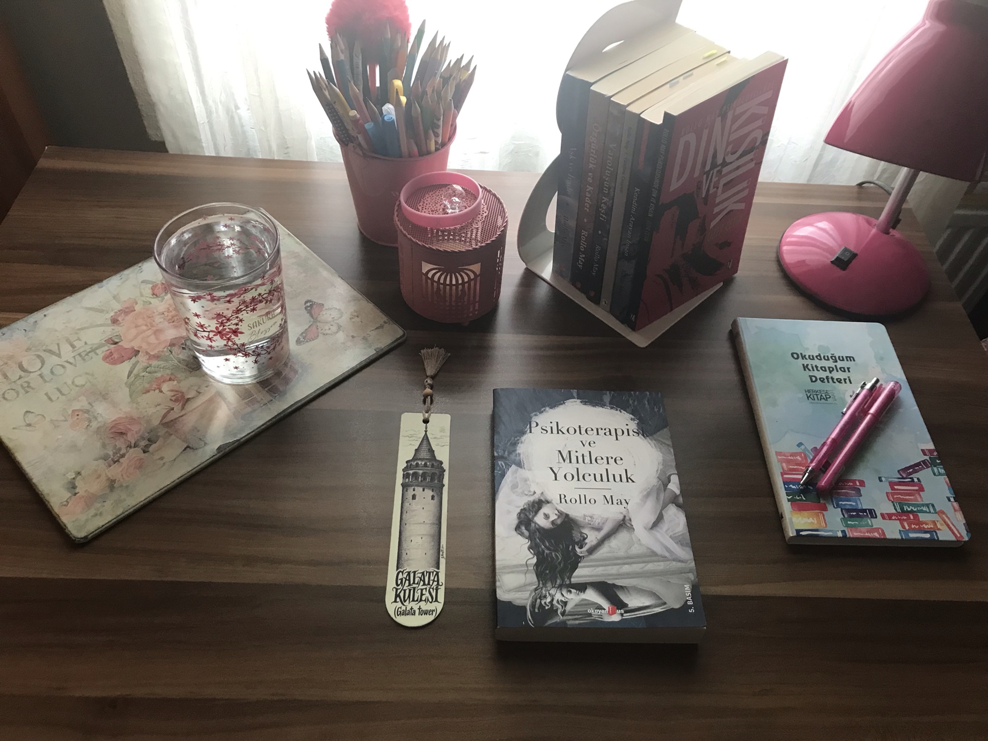 Psikoterapist ve Mitlere Yolculuk, Rollo&nbsp;May