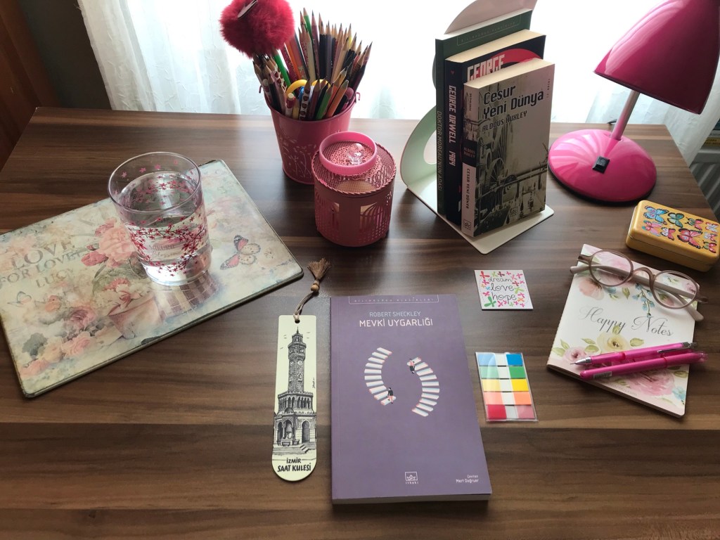 Mevki Uygarlığı, Robert&nbsp;Sheckley