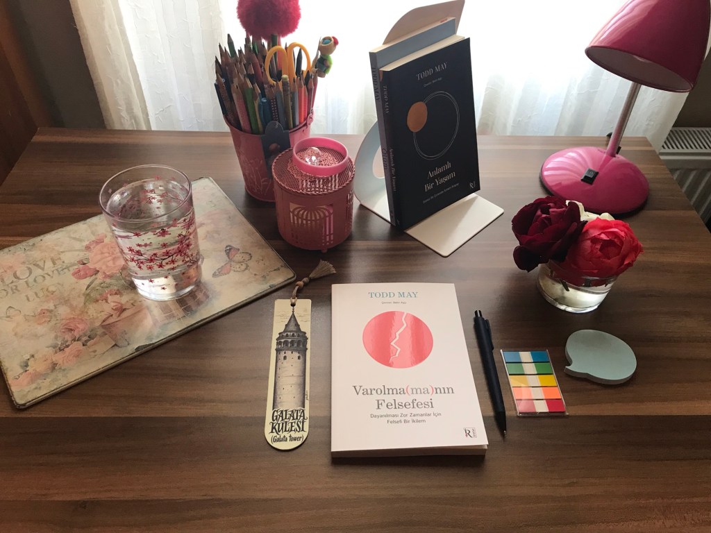 Varolma/ma/nın Felsefesi, Todd&nbsp;May